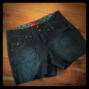 NWOT Jean Shorts SZ 8